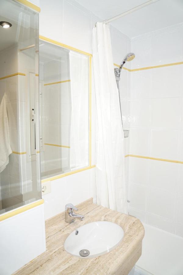 א-קורוניה Amazing Location Coruna Downtown מראה חיצוני תמונה