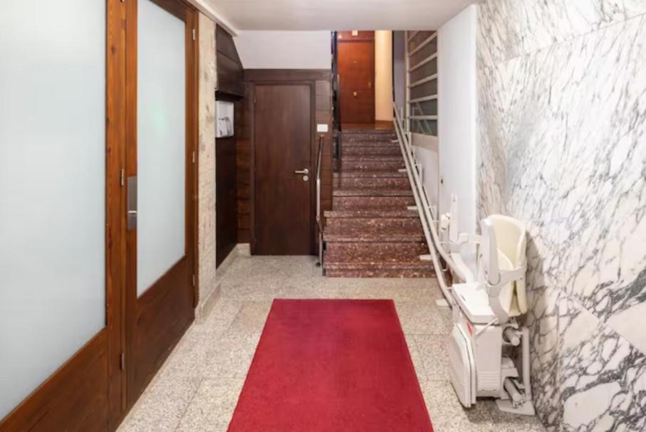 א-קורוניה Amazing Location Coruna Downtown מראה חיצוני תמונה