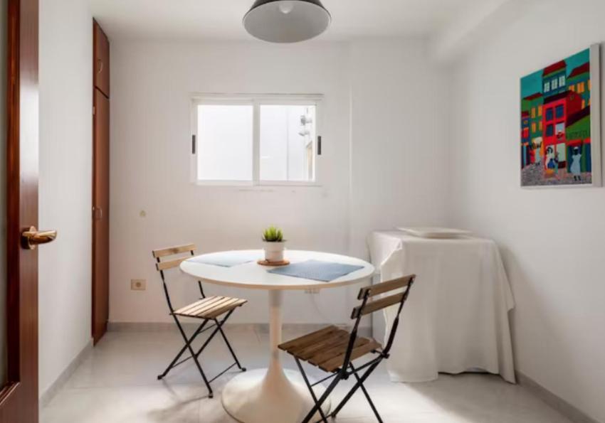 א-קורוניה Amazing Location Coruna Downtown מראה חיצוני תמונה